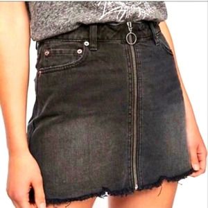 Free People We The Free Zip It Up Denim Frayed Skirt Size 30